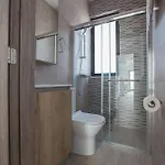 Apomono - New Luxury 3 Bedroom With Pool *
