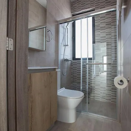 Apomono - New Luxury 3 Bedroom With Pool *