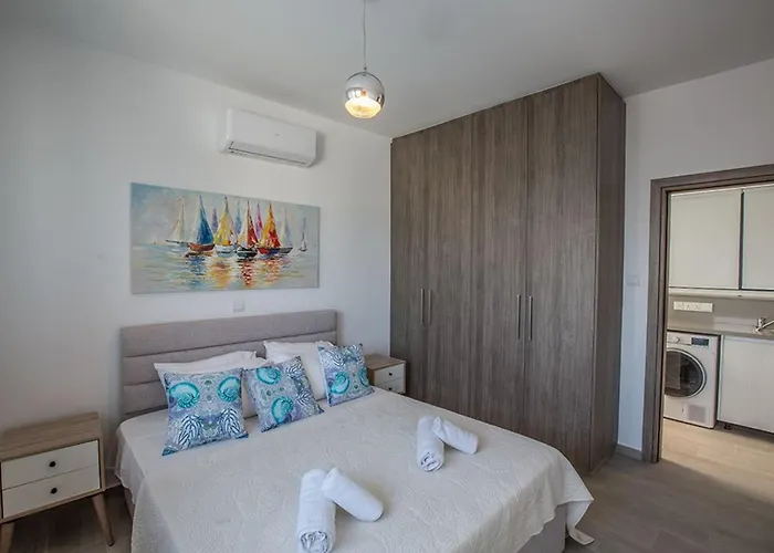 Apomono - New Luxury 3 Bedroom With Pool