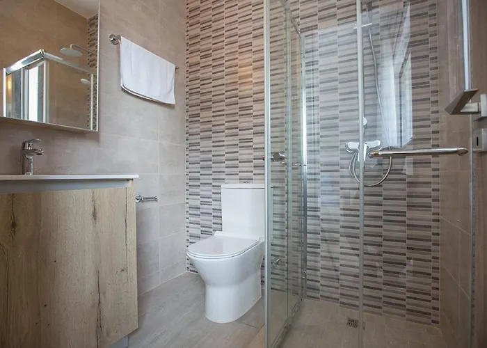 Βίλα Apomono - New Luxury 3 Bedroom With Pool