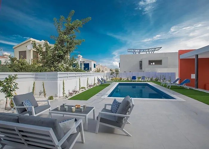 Βίλα Apomono - New Luxury 3 Bedroom With Pool *